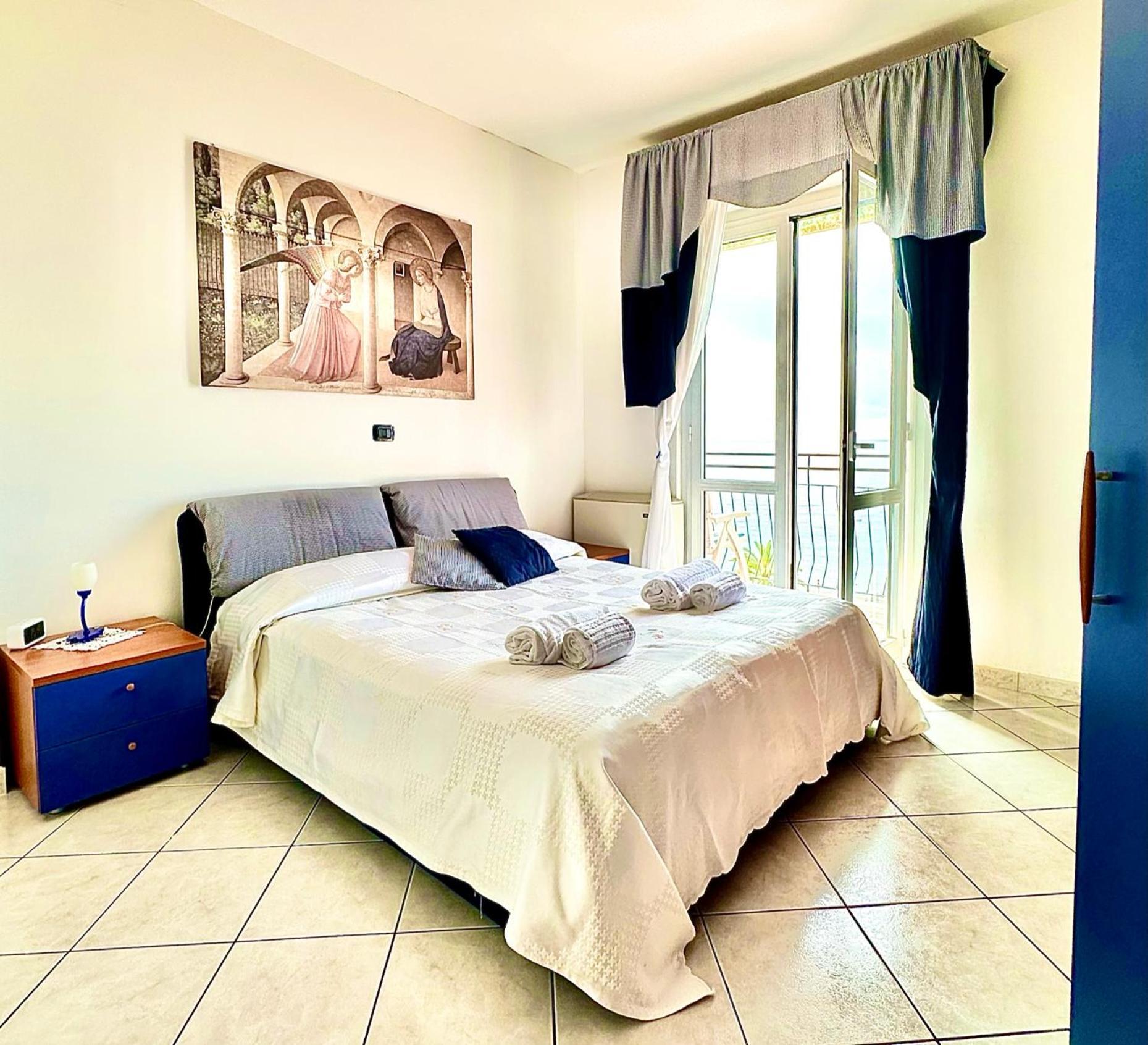 Apartment Hostdomus - Pietra Blu *