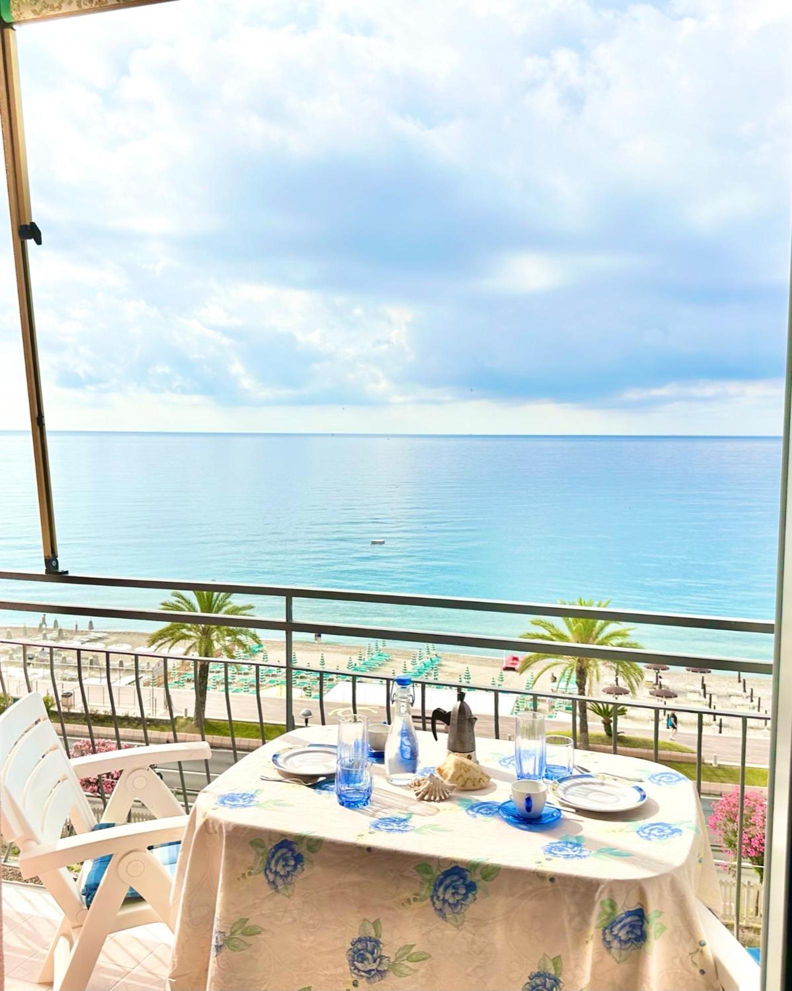 Apartment Hostdomus - Pietra Blu